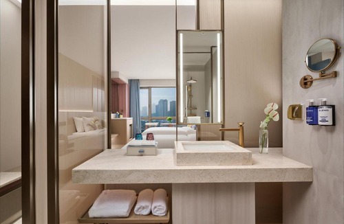 Jin'an District Hotel | voco Fuzhou Jinhui by IHG