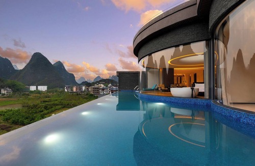 Ten Mile Gallery Hotel | voco Guilin Yangshuo by IHG