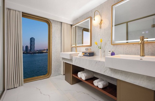 Lianyun District Hotel | Voco Lianyungang Star Of Haizhoubay by IHG