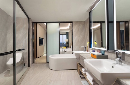 Jiading Hotel | voco Shanghai Hongqiao Hub by IHG