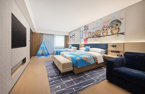 Suzhou Old Town Hotel | voco Suzhou Guanqian Street by IHG