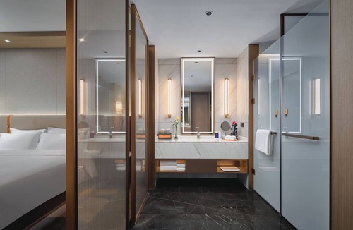 Lianhu Hotel | voco Xi'An Qindu Legend by IHG