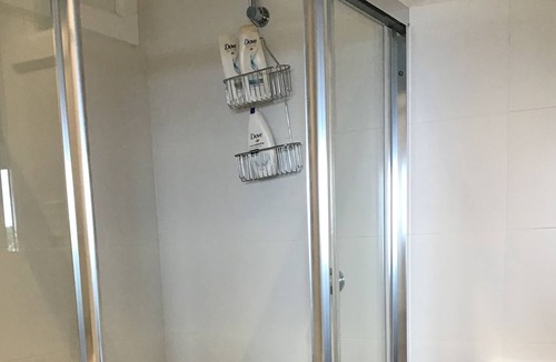 Elanora Heights Apartment | "Vuze" from the hill