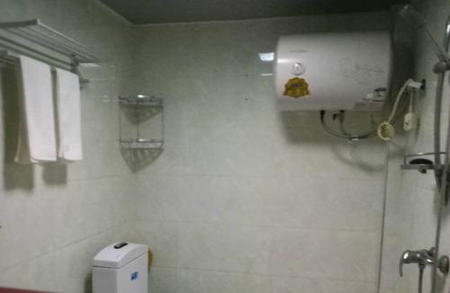 Zhongjie Subdistrict Apartment | Waisha Yishujia Apartment