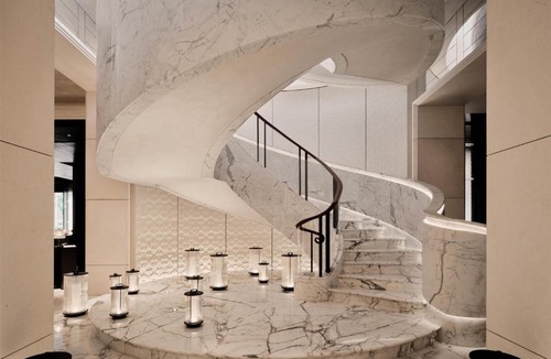 Pudong Hotel | Waldorf Astoria Shanghai Qiantan