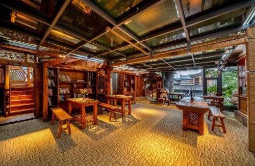 Baisha Old Town House | Walk Together Hotel