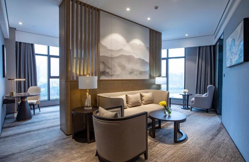 Luxi County Hotel | Wanda Jin Pingxiang