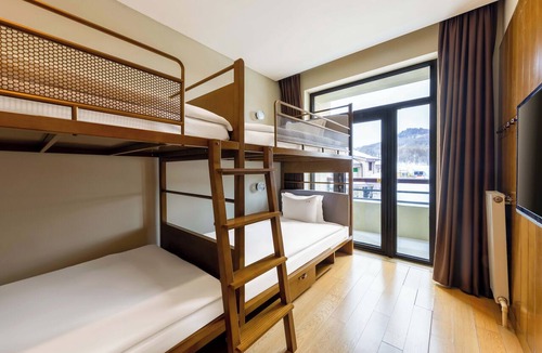 Songjianghe Hotel | Wanda Jin Suites Changbaishan