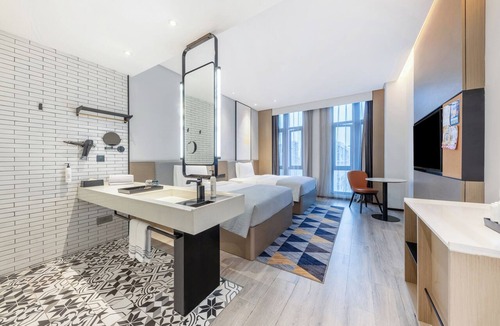 Jiulonghu Administration Office Hotel | Wanda Moments Neo Nanchang West Railway
