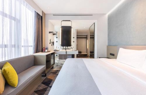 Jiulonghu Administration Office Hotel | Wanda Moments Neo, Nanchang West Railway