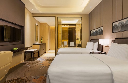 Xinluo District Hotel | Wanda Realm Longyan