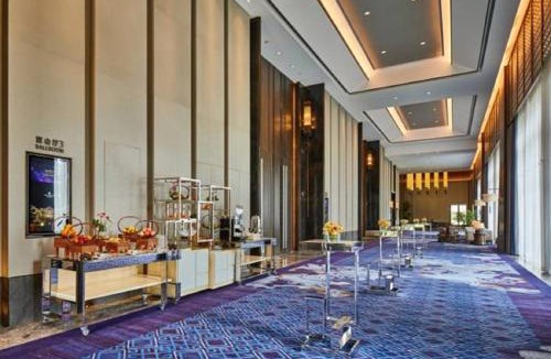 Liangqing District Hotel | Wanda Realm Resort Nanning