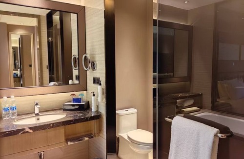 Tiedong District Hotel | Wanda Realm Siping