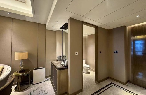 Tiedong District Hotel | Wanda Realm Siping
