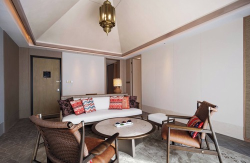 Mingsha Mountain and Crescent Spring Hotel | Wanda Vista Ganman Dunhuang