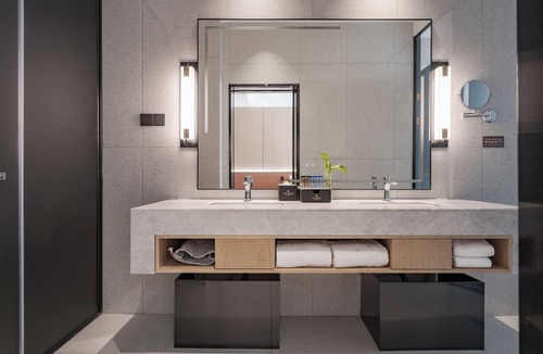 Wanzai Hotel | Wanzai Yijia La Maison Hotel