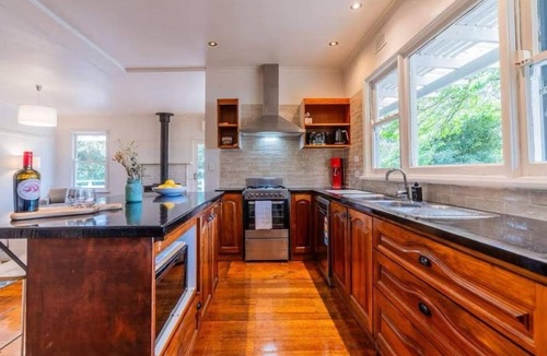 Warburton House | Warburton Hideaway | MTB and Family Friendly