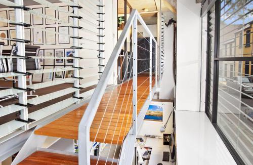 Surry Hills Villa | WAREHOUSE! RARE! NEW ARCHITECTURALLY DESIGNED MASTERPIECE! BEST LOCAT! MASSIVE! PRIVATE ROOFTOP GARDEN w PANORAMIC CITY VIEWS! (B1-51-ImpAbb)