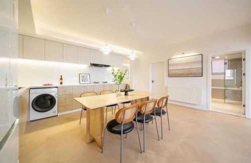 Huangpu Apartment | Warm 4Bedroom Apartment with Huangpu River View