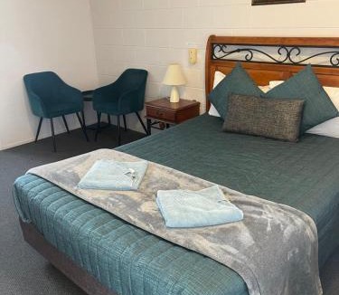 Charleville Hotel | Warrego Motel
