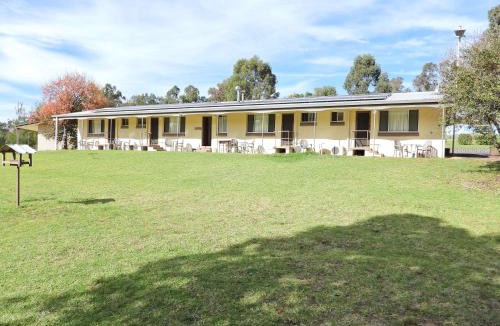 Coonabarabran Hotel | Warrumbungles Mountain Motel