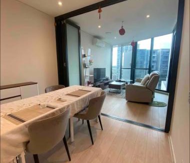 Wentworth Point Apartment | Waterfront 2 bedders Whole unit w car space 2m