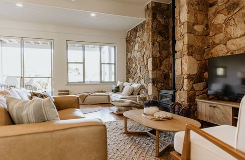 Eagle Bay House | Waterfront