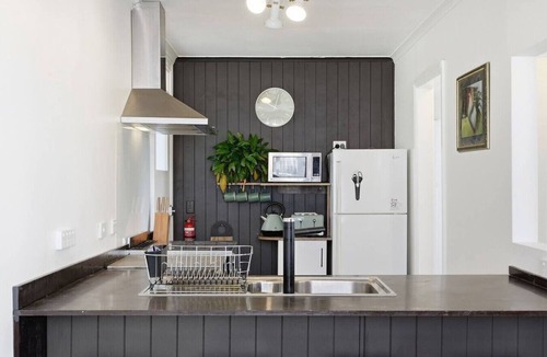 Midway Point House | Waterfront Charm – Cozy 3BR Retreat