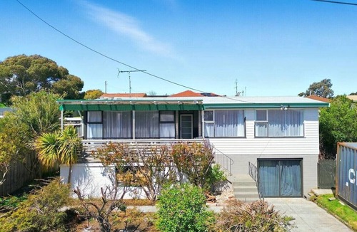 Midway Point House | Waterfront Charm – Cozy 3BR Retreat