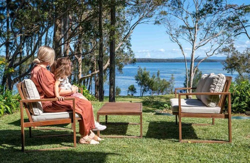 Sanctuary Point House | Waterfront Getaway, Kayaks included in stay - Kid Friendly