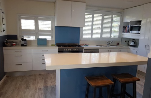 Port Stephens Council Apartment | Waterfront location - 2 bed renovated apartment in Corlette, Port Stephens