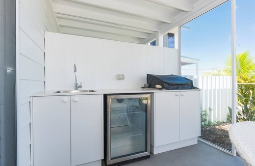 Harrington House | Waterfront Luxury Escape in Harrington Waters