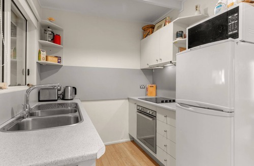 Sanctuary Point House | Waterfront Retreat by Book Jervis Bay Getaway Kayaks, Bikes, Fast Wi-Fi and more