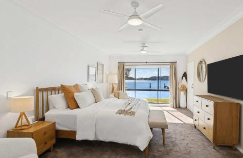 Koolewong House | Waters Edge by Coast Hosting