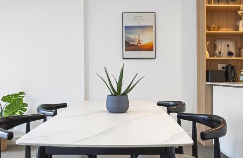 Wentworth Point Apartment | Waterview 1bedroom Plus Study Room at Wentworth Point