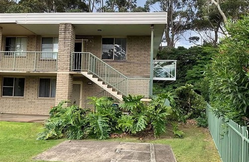 Surf Beach Apartment | Waves at Surf Beach