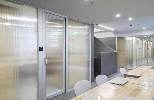 Huaihai Road Commercial Area Hostel | WeFlow Hostel (Shanghai Xintiandi)
