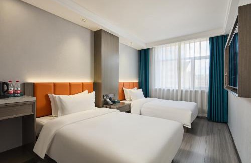 Xincheng District Hotel | Wellay Hotel Hohhot Xinhua Plaza