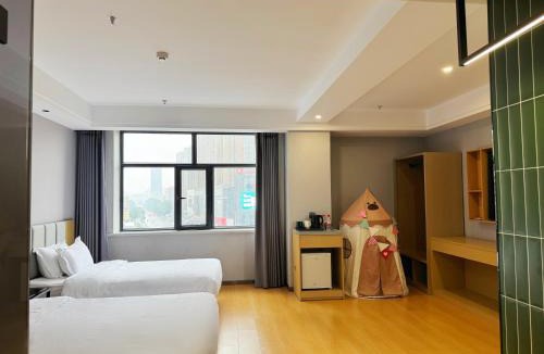 Xincheng District Hotel | Wellay Hotel Hohhot Xinhua Plaza