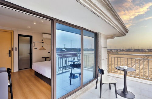 Jinshan Hotel | WEN SI TE HOTEL