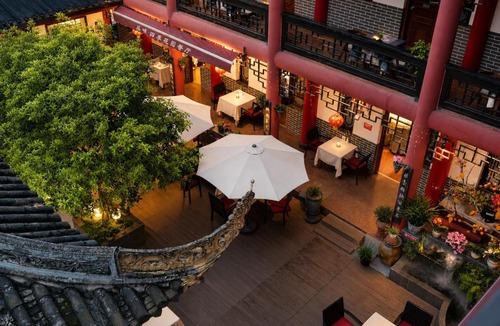 Chengdu City Centre Hotel | Wenjun Courtyard Hotel Chengdu ,English-Speaking , Pick-up Service ,Laundry Service , Local Tours
