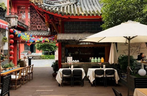 Chengdu City Centre Hotel | Wenjun Courtyard Hotel Chengdu ,English-Speaking , Pick-up Service ,Laundry Service , Local Tours