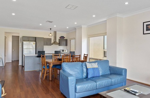 Normanville House | Wenneelys - 26/45 St Andrews Boulevard