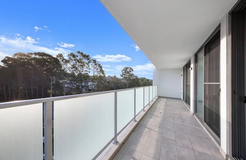 Wentworthville Apartment | Wentworthville 2 Bedrooms 2 Bathrooms with Free Parking by KozyGuru