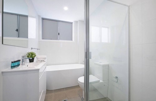 Wentworthville Apartment | Wentworthville 2 Bedrooms Apartment with Free Parking by KozyGuru