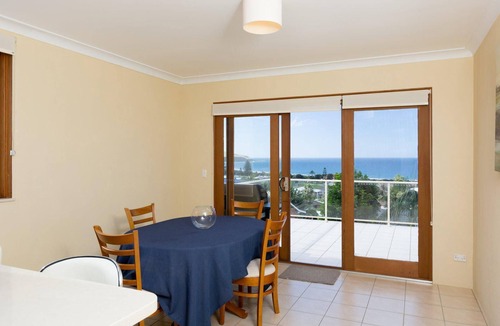 Gerringong House | Werri Views - walk to the beach
