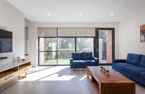 West Perth Villa | Westside Retreat - Perth CBD