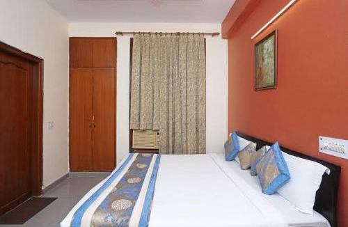 Noida Hotel | White Elephant