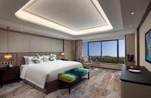 Luqiao District Hotel | White Swan Hotel Taizhou