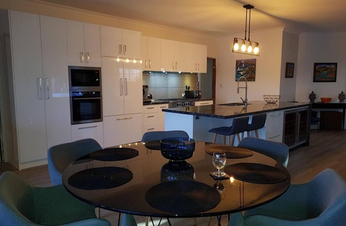 South Yunderup House | Willow Waters Holiday Home FREE Wi-Fi